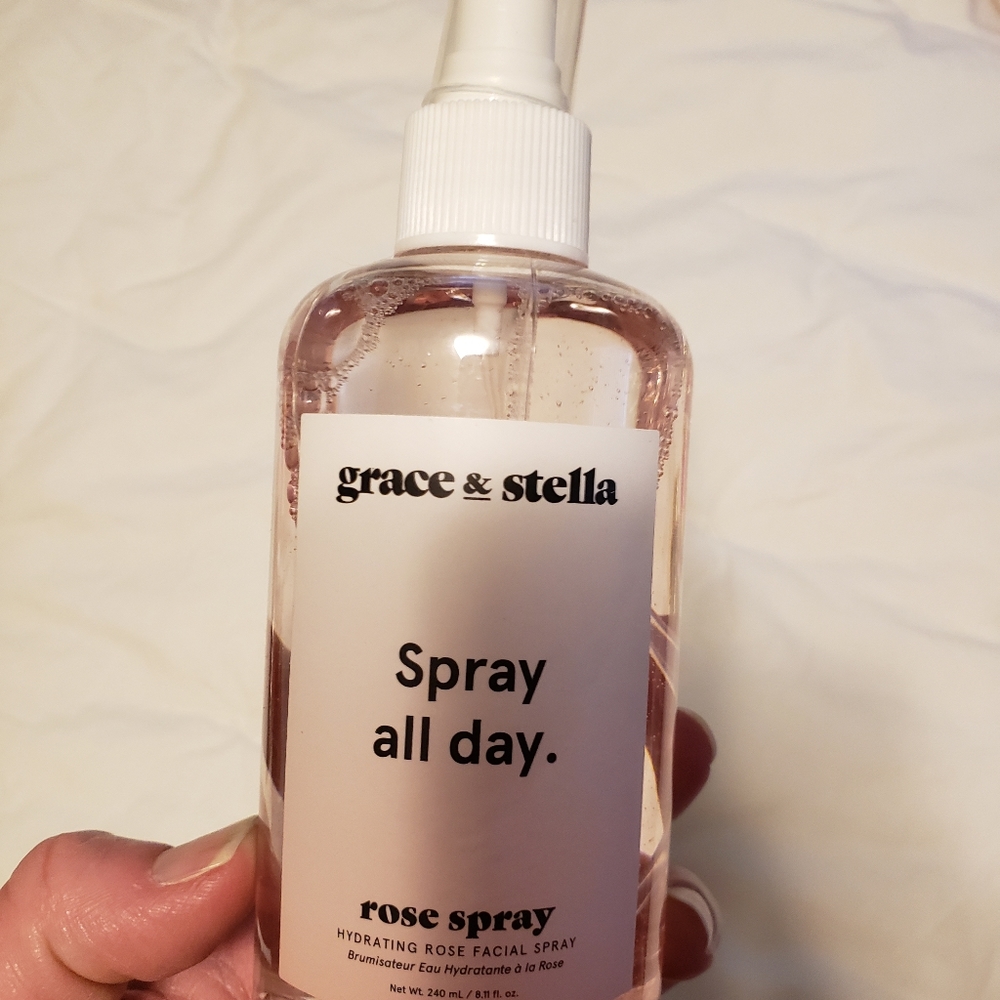 BOGO!!! Grace and stella rose spray